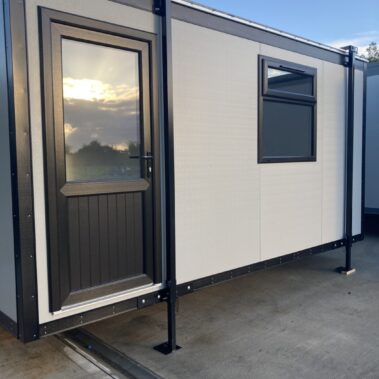 16ft x 10ft Jackleg Cabin