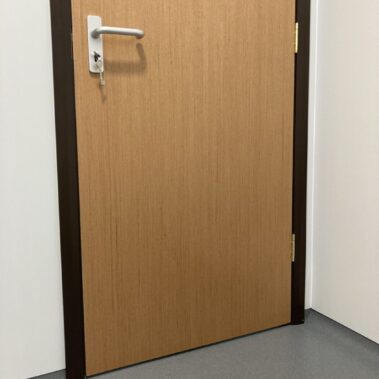 16ft x 12ft Purpose Built Cabin for Dog Grooming Parlour with separate washroom facilites