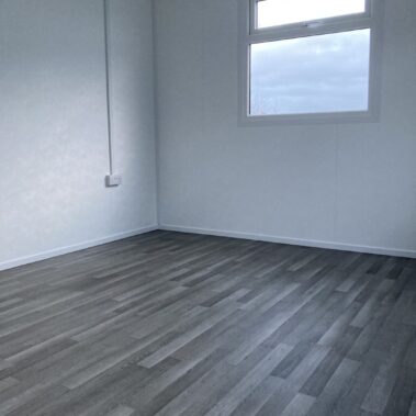 32ft x 10ft Open Plan Office