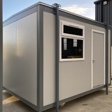 12ft x 10ft Open Plan Jackleg Cabin