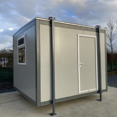 10ft x 10ft Open Plan Jackleg Cabin with Air Conditioning
