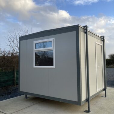 10ft x 10ft Open Plan Jackleg Cabin with Air Conditioning